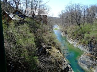 212 Thrall Rd, Poultney, VT 05764