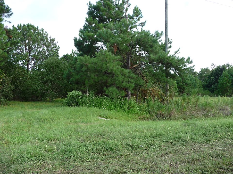 2nd image of 302 State 207 Rd