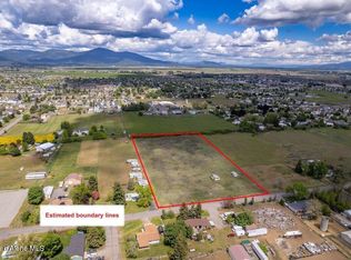 1685 E 16th Ave, Post Falls, ID 83854