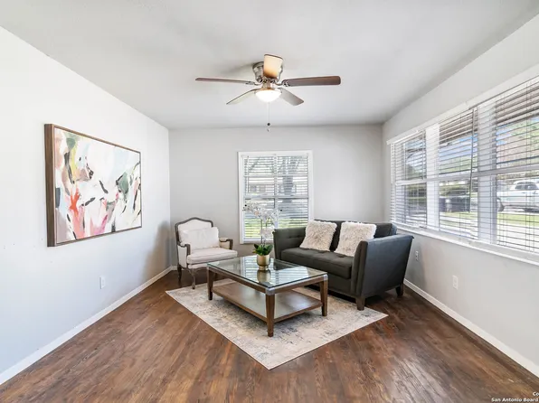 531 Craigmont, San Antonio, TX 78213