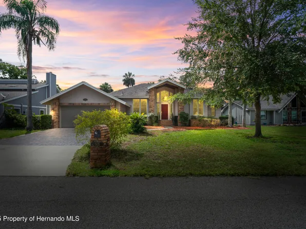 5135 S Running Brook Dr, Homosassa, FL 34448