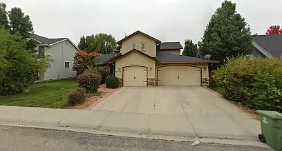 2517 E Nakano Dr