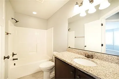 124 Capital St #1 — Photo 6