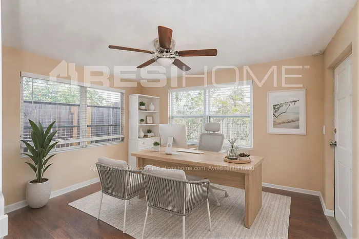 3539 Oxford Dr — Photo 9