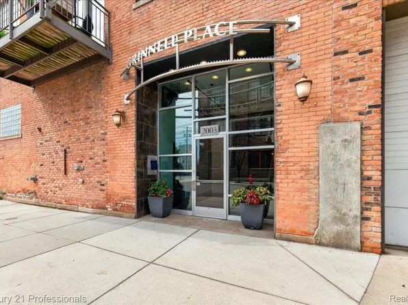 2003 Brooklyn St APT 410, Detroit, MI 48226