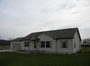 102 Mayfield Dr, Michigan City, IN 46360