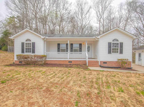 136 Logan Ln, Easley, SC 29640