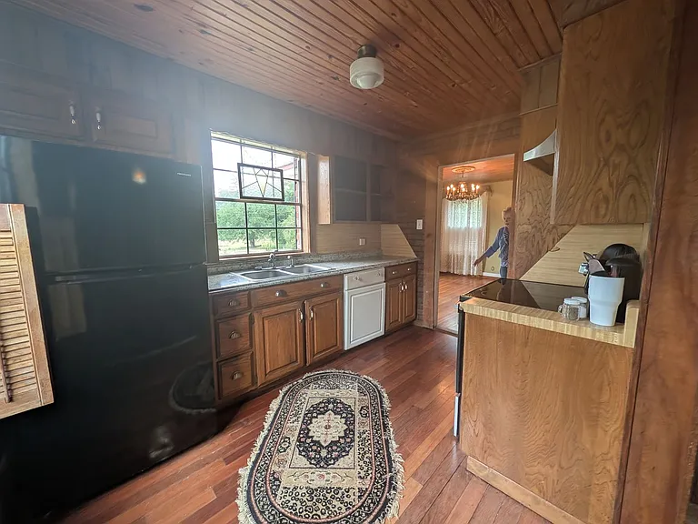 6400 Gibson Ln — Photo 8