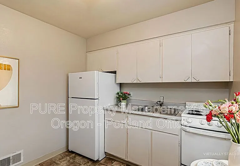 7016 N Amherst St — Photo 3