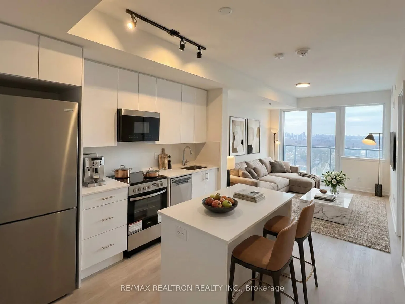 2 bed, $2,350 — Photo 4