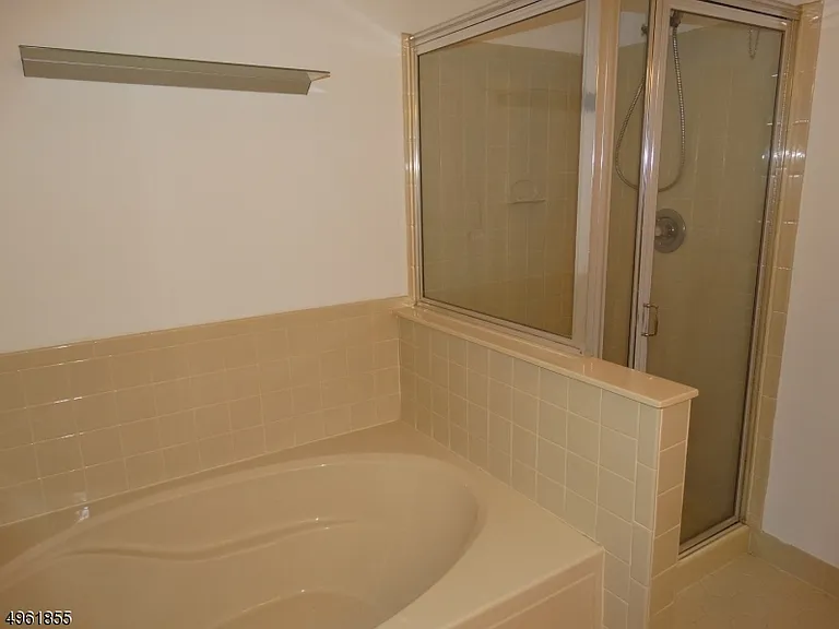 808 Magnolia Ln — Photo 13