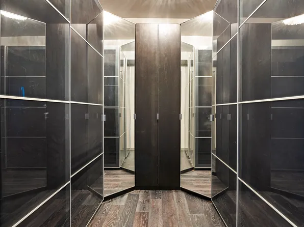 120 Riverside Boulevard image 12 of 18