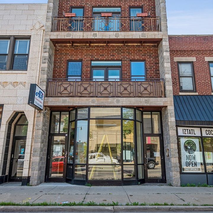 1st image of 4806 N Milwaukee Ave APT 2W