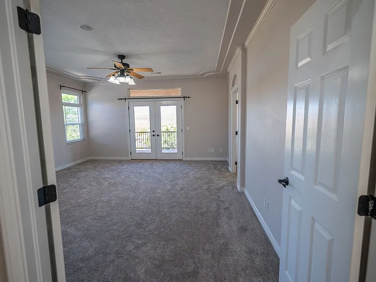 2541 W Spilsbury Ct — Photo 25