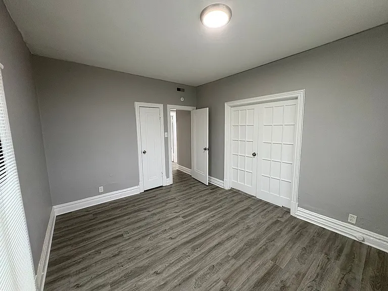5345 Cabanne Ave — Photo 79