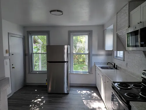 100 E State St #2 Photo 1