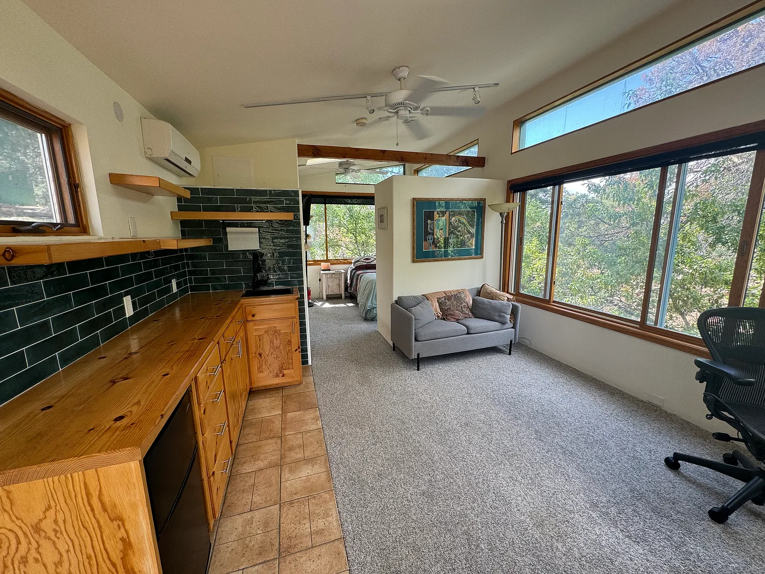 1712 Canyon Rd — Photo 3
