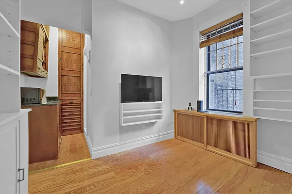 Rented by Douglas Elliman | media 3