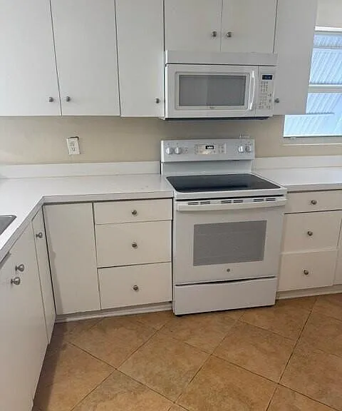 2900 SW 22nd Ave #5110 — Photo 13