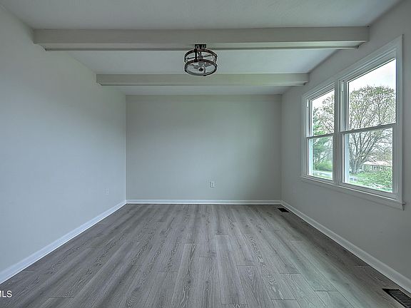 5th image of 29271 Lanier Dr