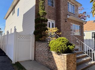 116 Foster Rd #1, Staten Island, NY 10309