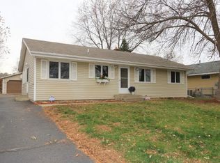 6331 Crosby Ave, Inver Grove Heights, MN 55076