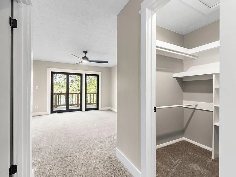 516 Park Ridge Cir — Photo 13