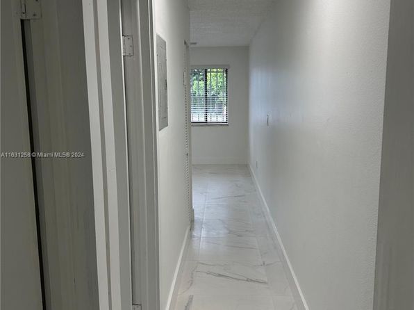 hialeah-florida-43959392 picture