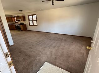 3813 Candlelight Dr APT F, Jefferson City, MO 65109
