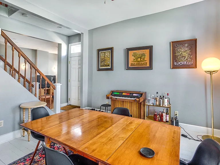 933 English Ave — Photo 6