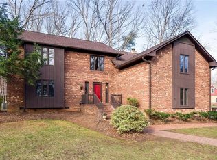 305 Falling Leaf Ln, Greensboro, NC 27410