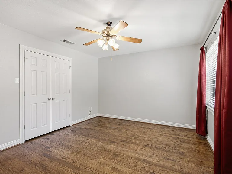 4734A Bradford Dr — Photo 22