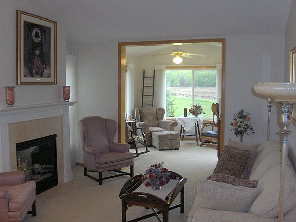 Living Room & 4 Season Porch