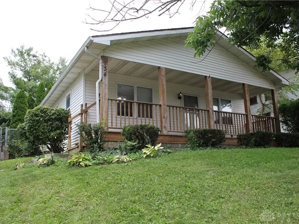134 S Light St, Springfield, OH 45506