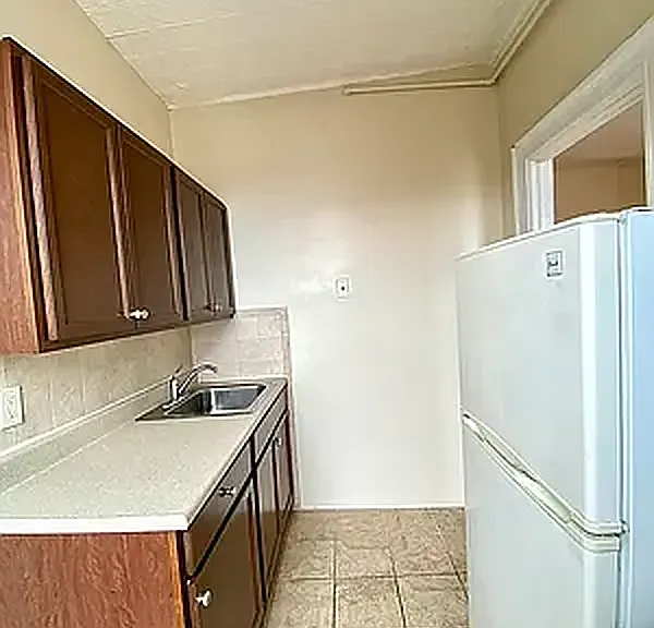 471 Carroll St #4L — Photo 6