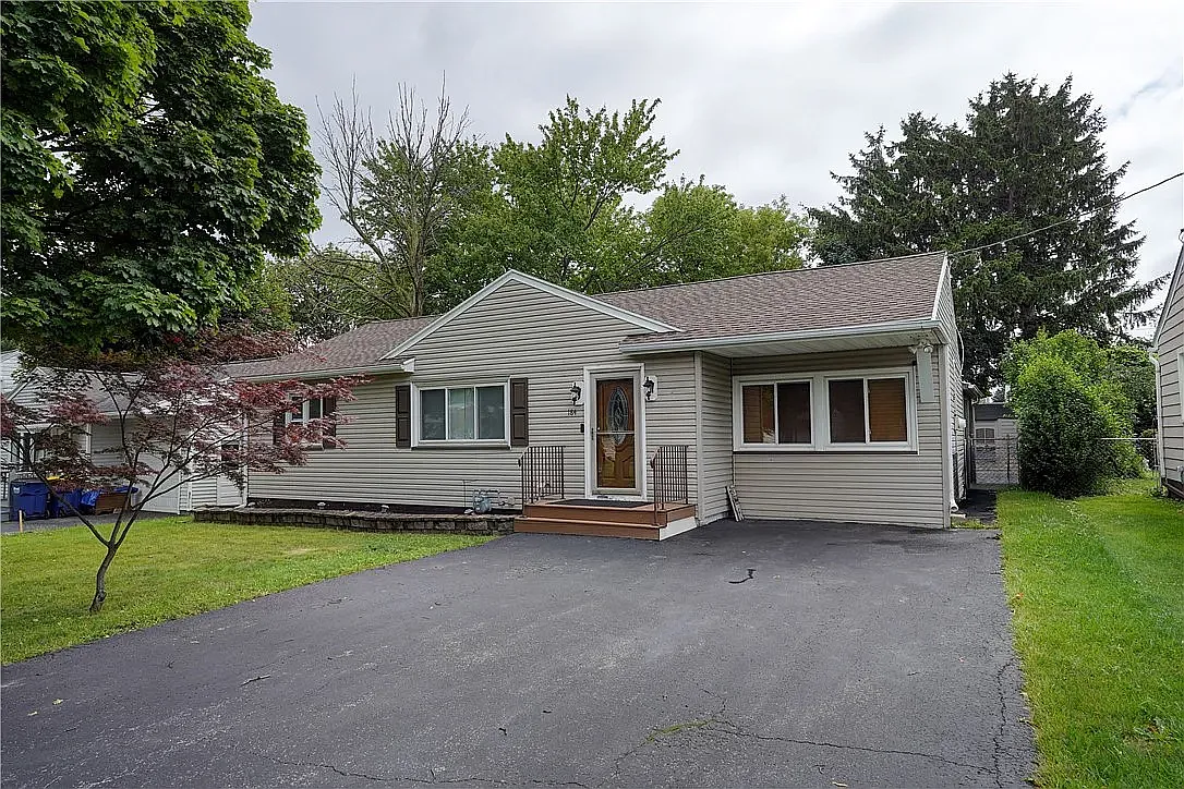 3 bed, 1268 sqft, $2,150 — Photo 1