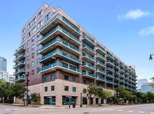 908 W Madison St #A-8, Chicago, IL 60607