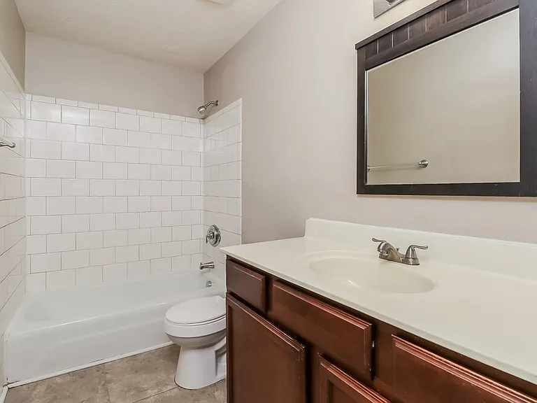 4121 Carlyle Dr — Photo 15