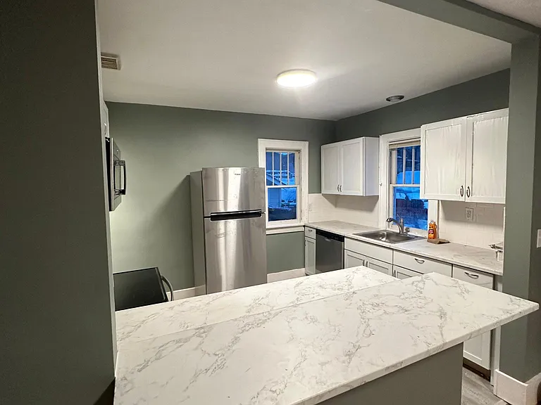 5039 Corby St — Photo 11