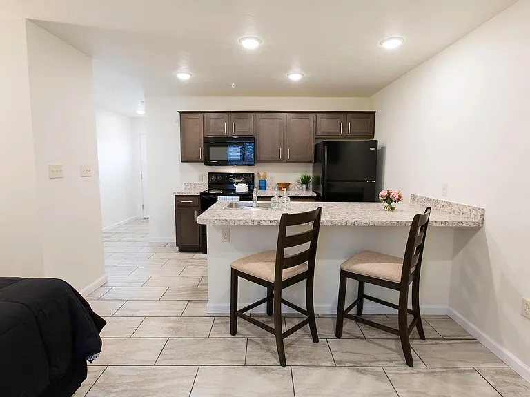 26-10 W Elm Ave #26 — Photo 3