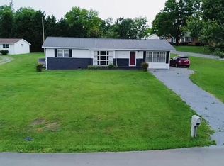 722 Netherton Dr, Madisonville, TN 37354