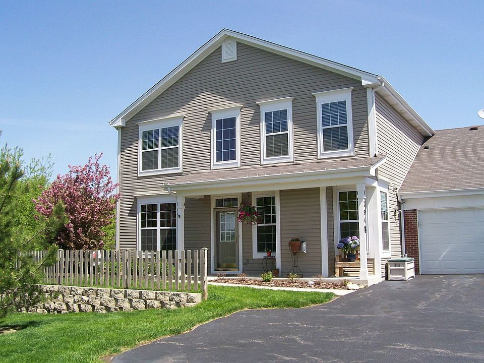 Immaculate 3 bdrm in Park-like setting