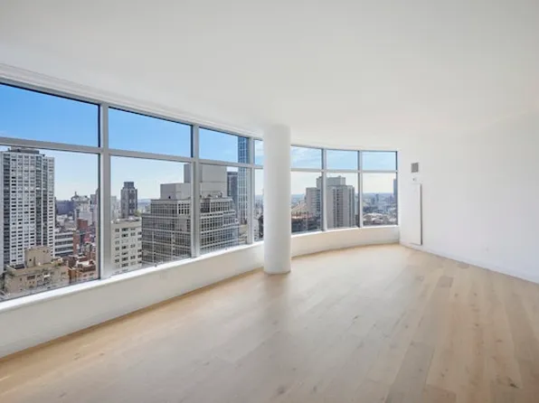 250 East 54th Street image 1 of 30