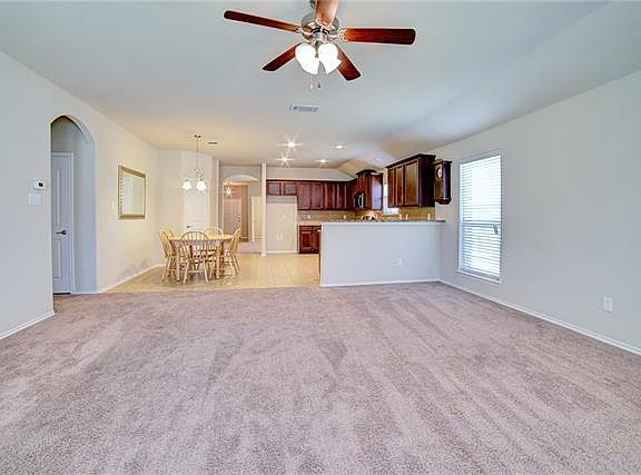 5th image of 504 Lipizzan Ln