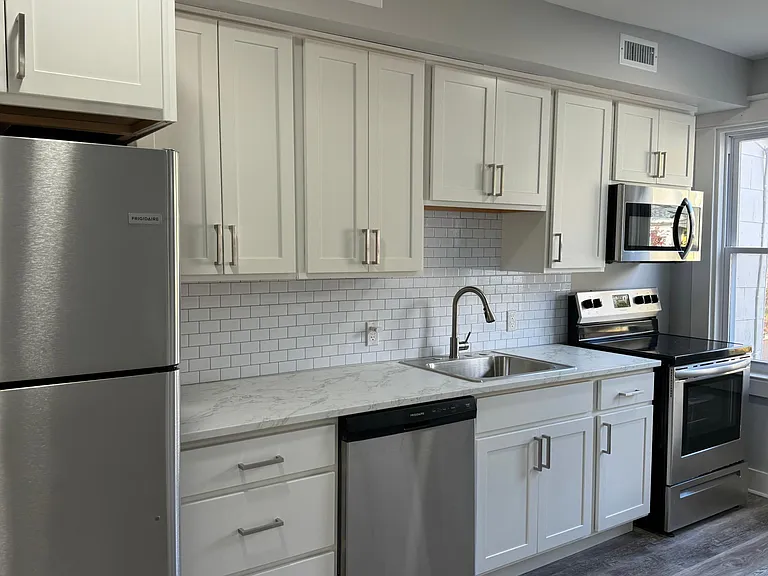1102 Woodheights Ave — Photo 27