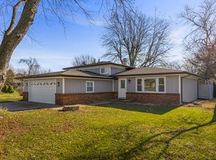 24261 W 103rd St, Naperville, IL 60564