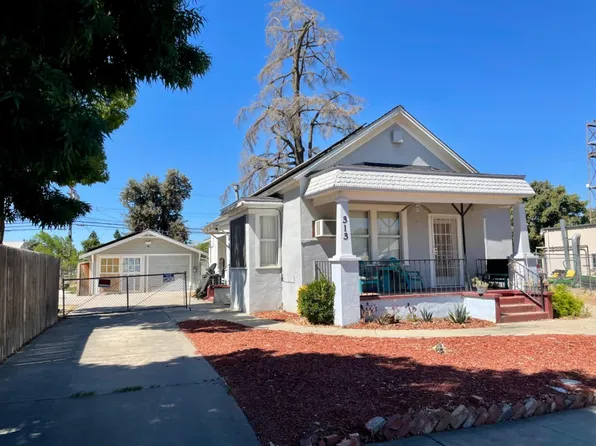 313 E St, Waterford, CA 95386