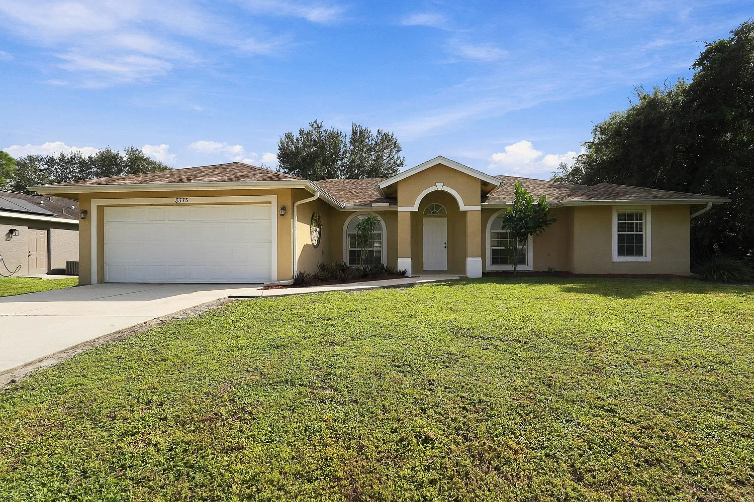 3 bed, 1751 sqft, $2,100 — Photo 1