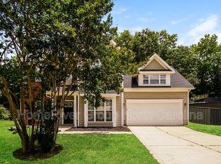 13229 Woodland Farm Dr, Charlotte, NC 28215