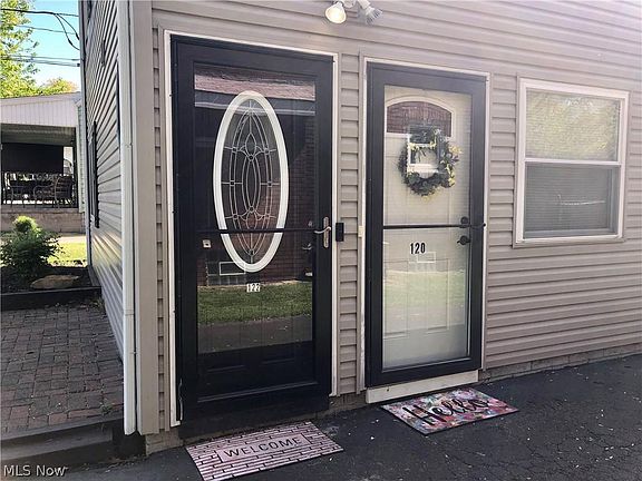 4th image of 120 Rosemont Ave #122